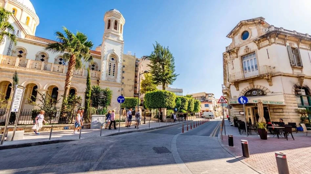 Güney Kıbrıs’a Turist Akını Sürüyor: İngilizler İlk Sırada